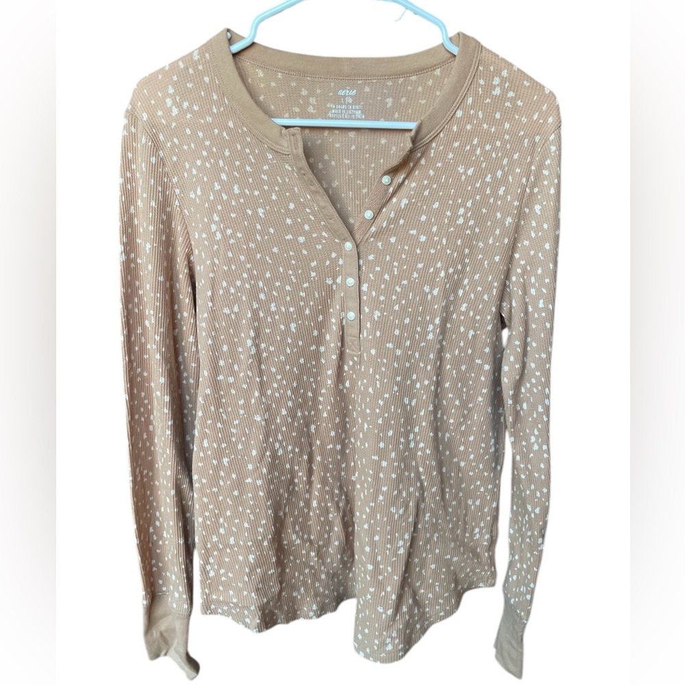 Aerie Women’s Size Large Henley Waffle Button Up Brown And White Animal Print
